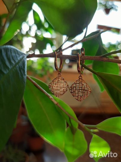 Золотые серьги 585 пробы