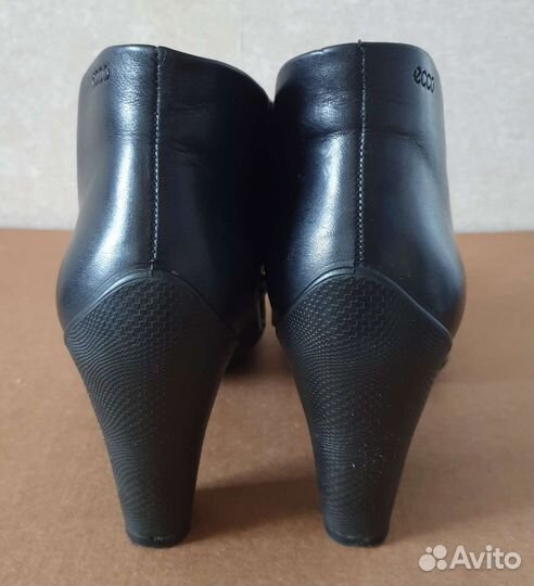 Ботильоны ecco 40