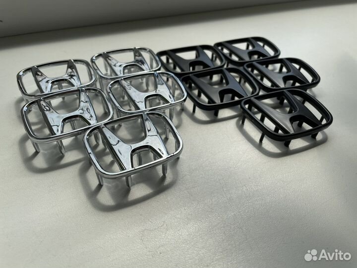 Эмблема на руль honda