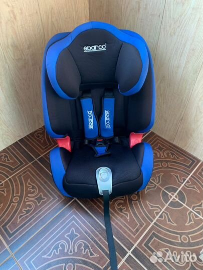 Детское кресло 9-36кг Sparco f1000k