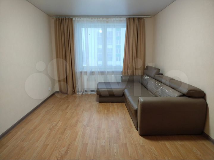 2-к. квартира, 60 м², 10/25 эт.