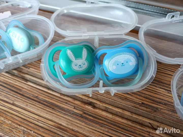 Пустышки avent 0-6 и 6-18 новые