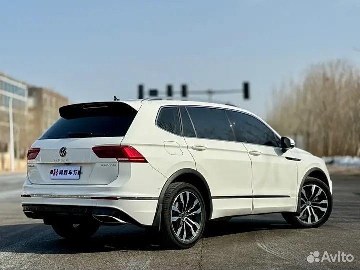 Volkswagen Tiguan 2.0 AMT, 2021, 80 000 км