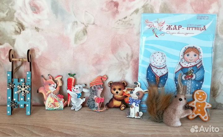 Новогодние елочные игрушки, новые