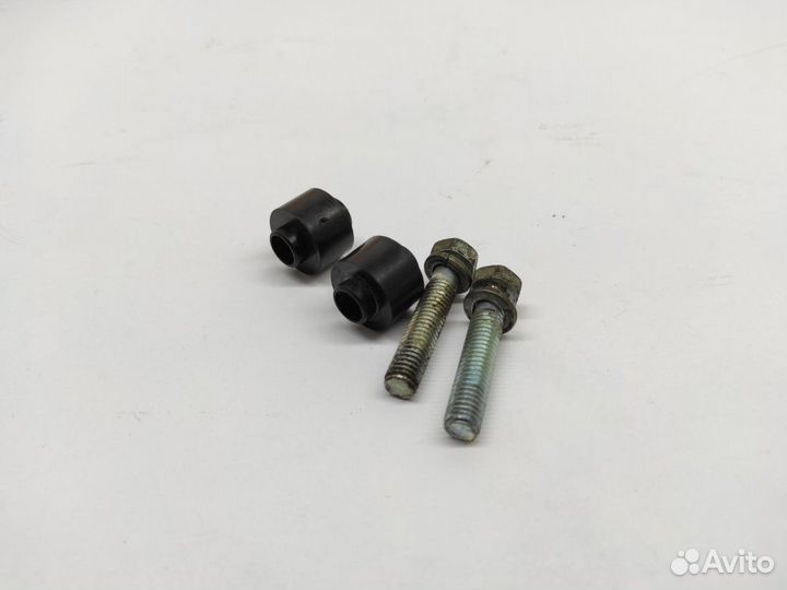 Проставка топливной рейки Toyota Mark2 GX90 1GFE