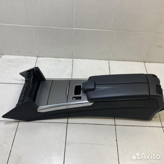 Консоль центральная Mercedes-Benz E-Class W212