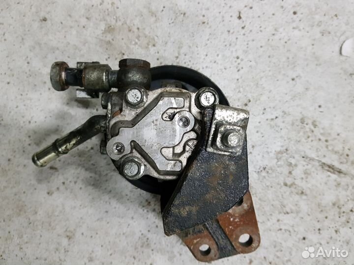 Насос гура Инфинити QX 70 FX 30d V9X