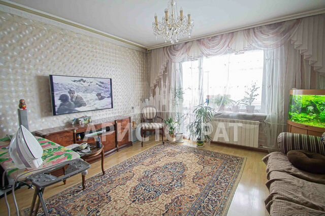 4-к. квартира, 86 м², 3/10 эт.