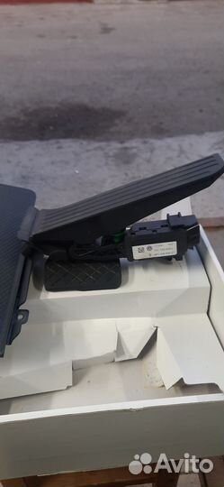 Педаль газа Golf 5 BMY 1К1 723 503L