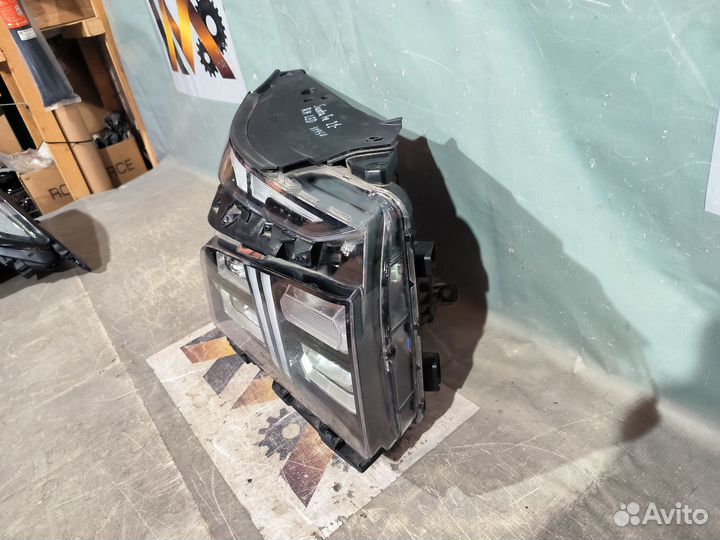 Hyudnai SantaFe 2021- Фара правая 31950