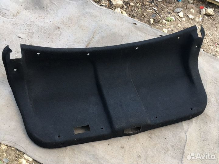 Обшивка крышки багажника Ниссан Альмера G15