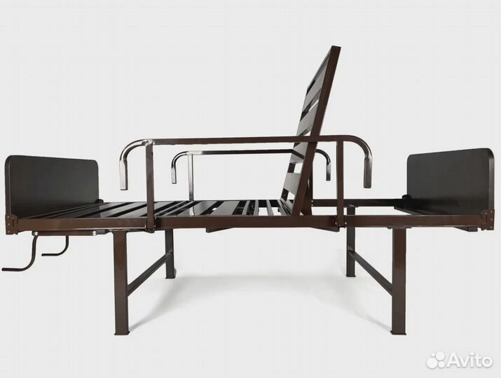 Медицинская кровать железная для лежачих больных
