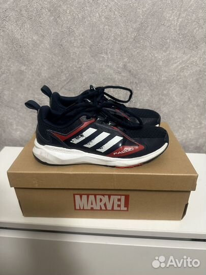 Кроссовки adidas