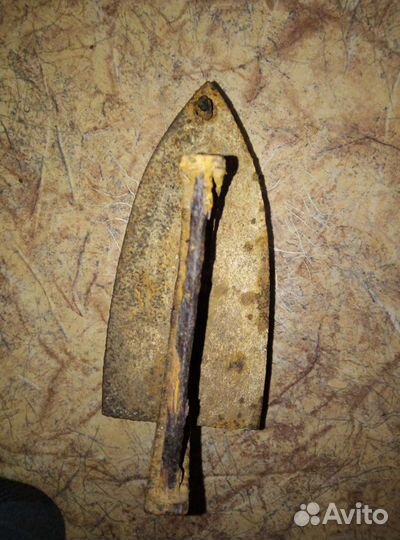 Старинный утюг