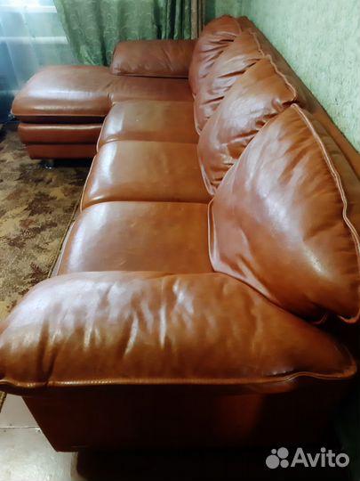 Кожаный угловой диван бу