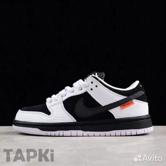 Кроссовки Nike SB Dunk Low x Tightbooth