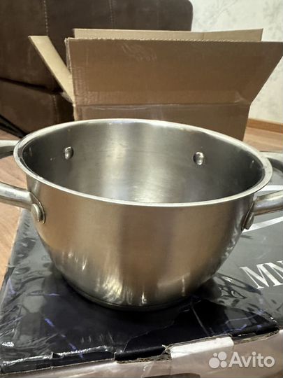 Кастрюля из набора