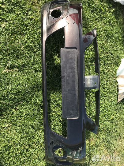 Продаю бампер на Лада Ларгус