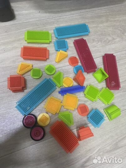 Игольчатый конструктор