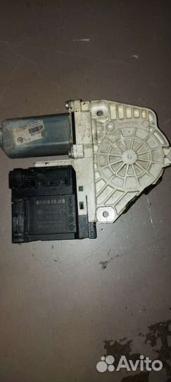 Мотор стеклоподъёмника на Volkswagen Passat B6