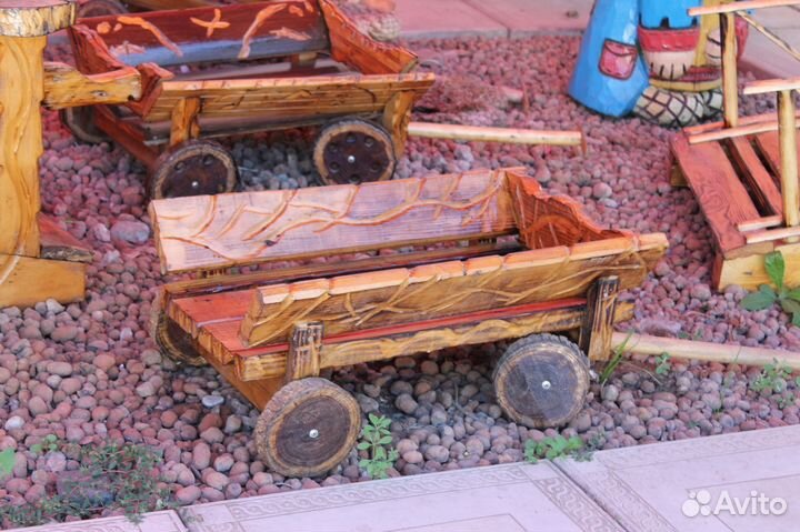 Изделия из дерева ручной работы, садовые фигурки