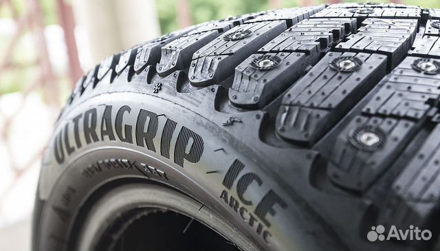 Goodyear UltraGrip Ice Arctic SUV 245/70 R17 110T