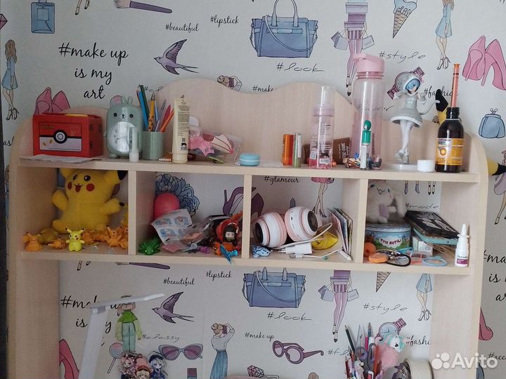 Стол письменный для девочки