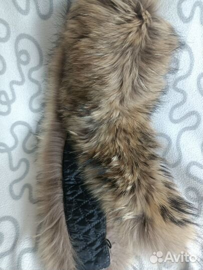 Меховой воротник енот