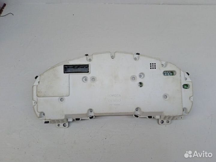 Панель приборов Тойота