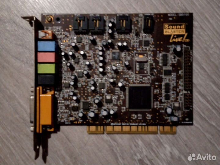 Звуковая карта Sound Blaster Creative Live SB0100