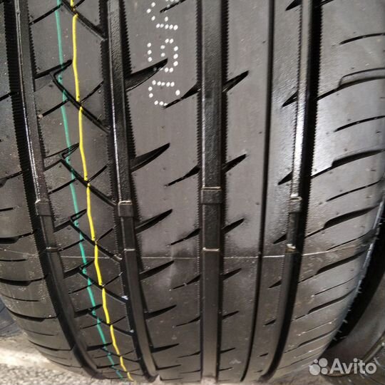 Sonix Prime UHP 08 275/40 R19