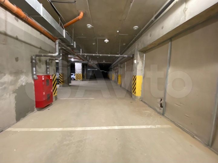 Машиноместо, 15 м²