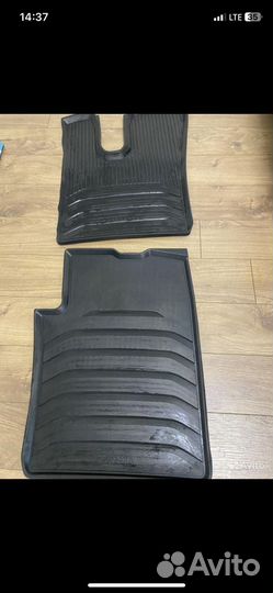 Автомобильные коврики резиновые
