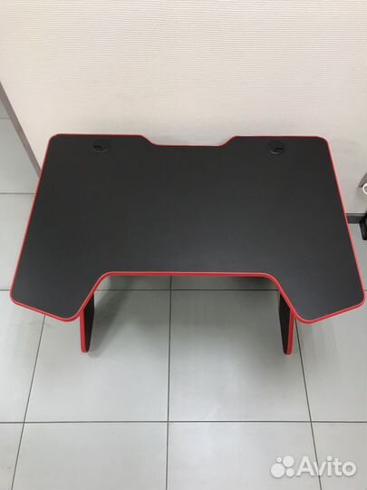 Новый компьютерный стол