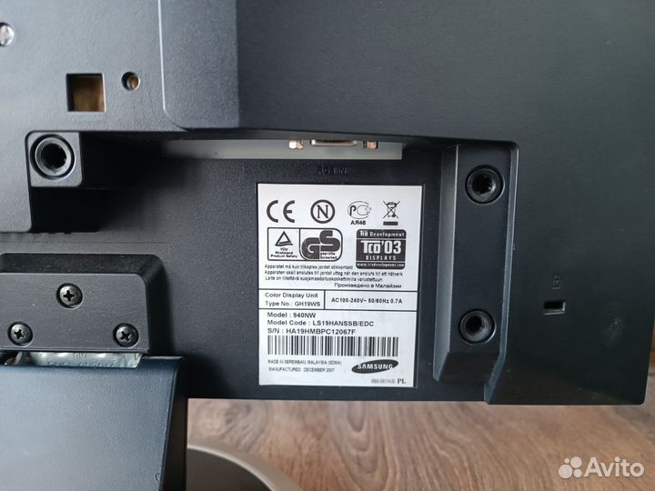 Монитор Samsung 940NW