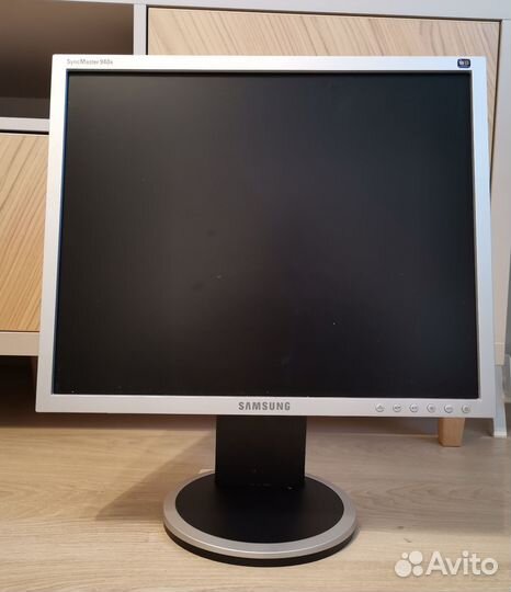 Монитор Samsung SyncMaster 940 B