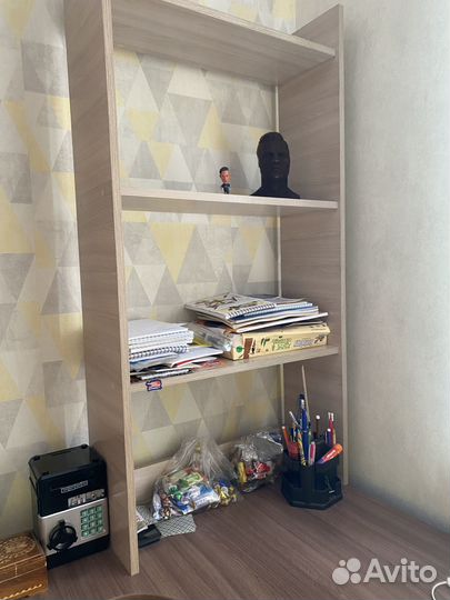 Продам школьный стол