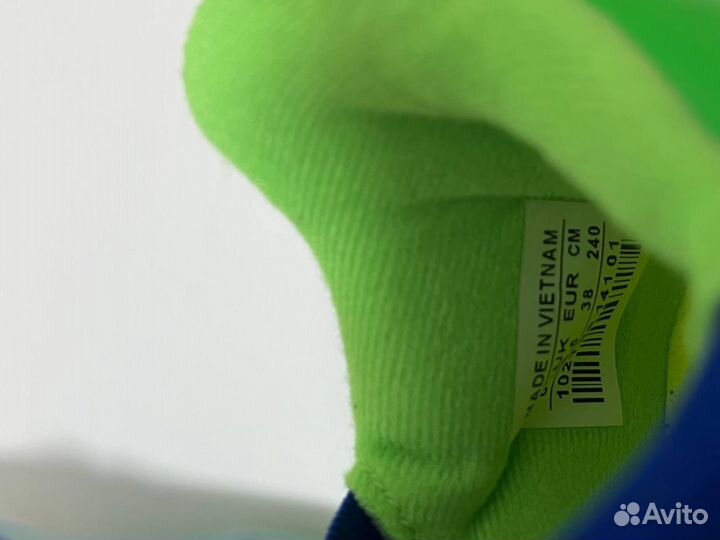 Футбольные бутсы