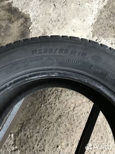 Michelin Latitude Tour HP 235/65 R18