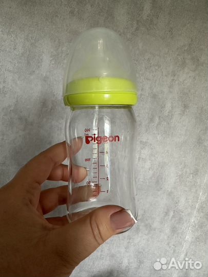 Бутылочки для кормления pigeon