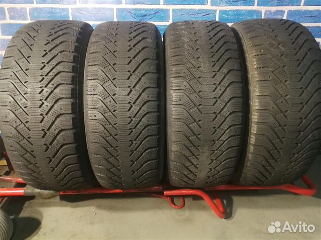 Goodyear UltraGrip 500 255/55 R18