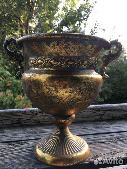 Кашпо для цветов