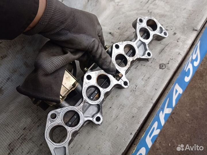 Впускной коллектор Toyota Carina E 1.6 (4A-FE )