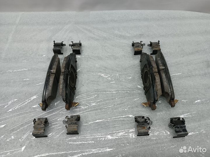 Тормозная колодка задняя Jeep Wrangler 2018+