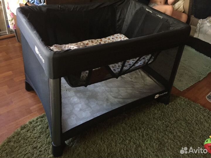 Манеж кровать 4moms breeze
