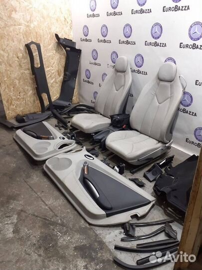 Салон Mercedes R171