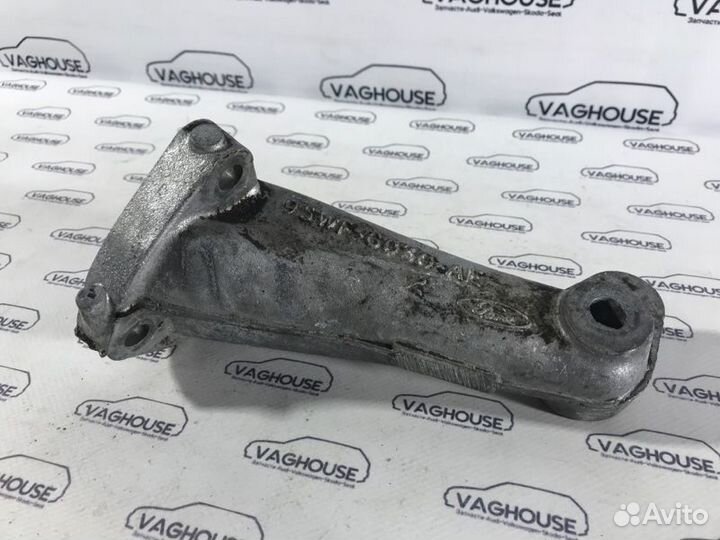 Кронштейн двигателя Ford Scorpio MK 2 1998