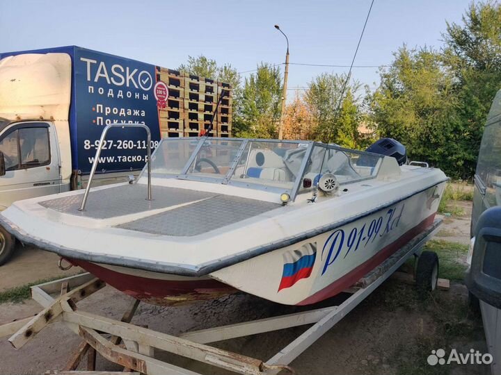 Катер Триумф с мотором Johnson 200л.с