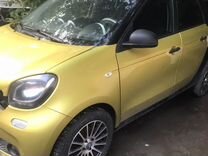 Smart Forfour 1.0 AMT, 2018, битый, 45 000 км, с пробегом, цена 650 000 руб.