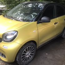 Smart Forfour 1.0 AMT, 2018, битый, 45 000 км, с пробегом, цена 650 000 руб.